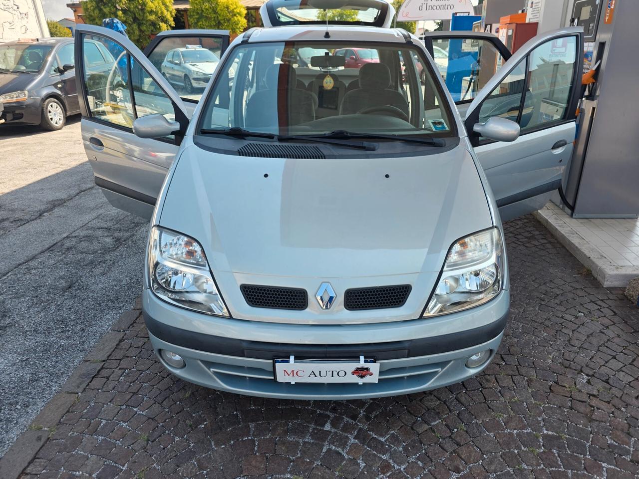 Renault Scenic RXE 1.6 con 132.000km Neopatentati ok