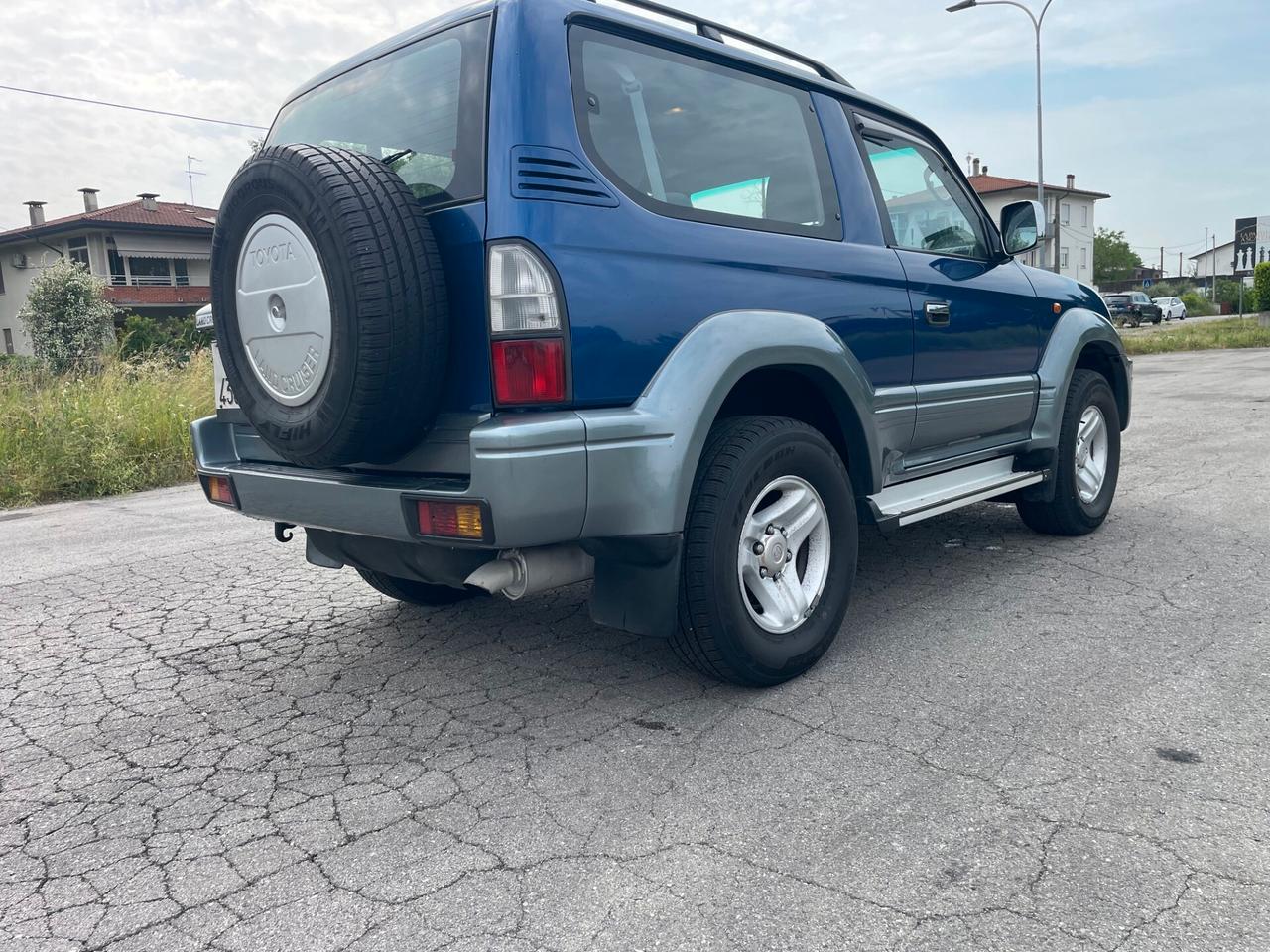 Toyota Land Cruiser 3.0 Tdi D-4D cat 3 porte KDJ90 GX