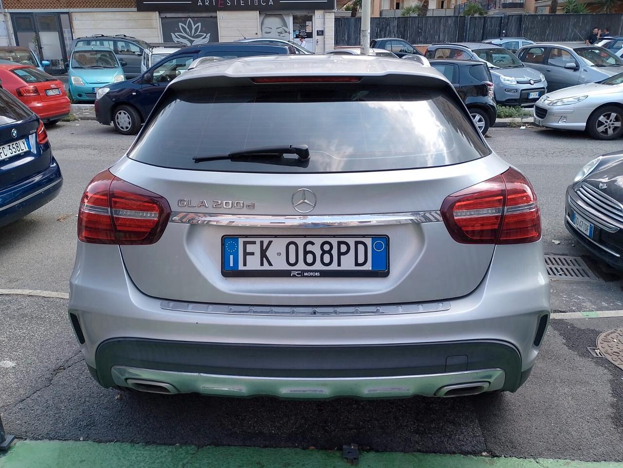 Mercedes-benz GLA 200 GLA 200 dIsel ALLESTIMENTO AMG