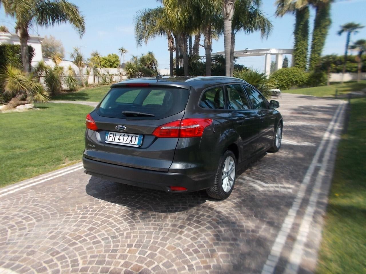 Ford Focus 1.5 TDCi 120cv Business come NUOVA
