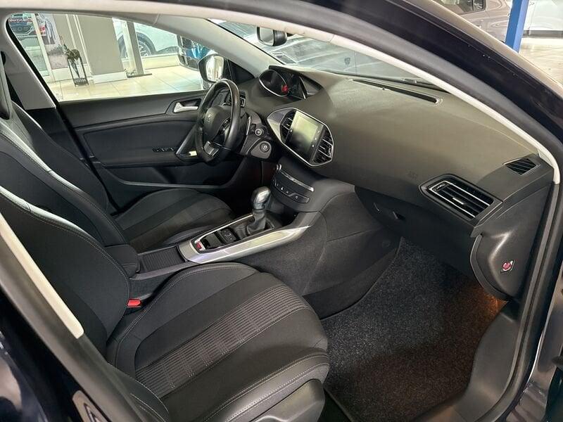 Peugeot 308 BlueHDi 130 EAT6 S&S SW Allure