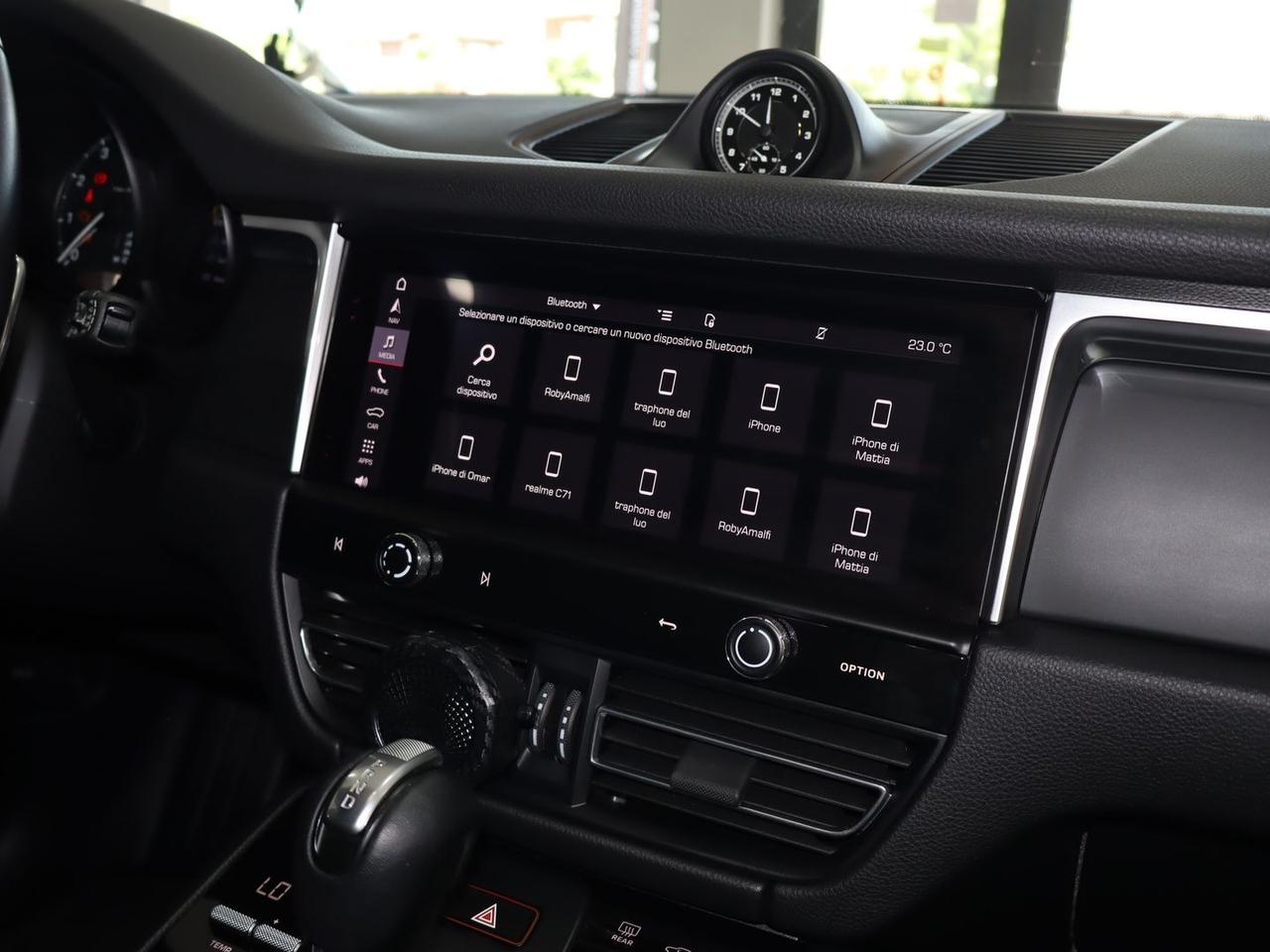 Porsche Macan 2.0 #11597