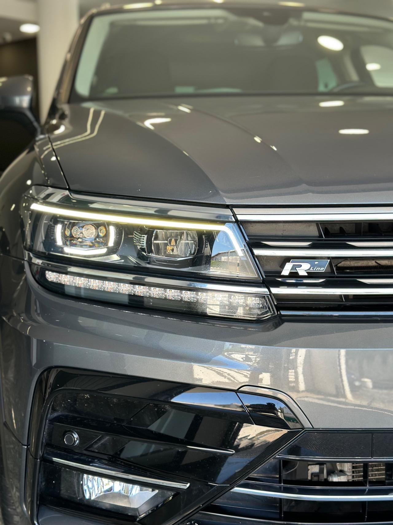 Volkswagen Tiguan 2.0 TDI SCR DSG 4MOTION R-LINE