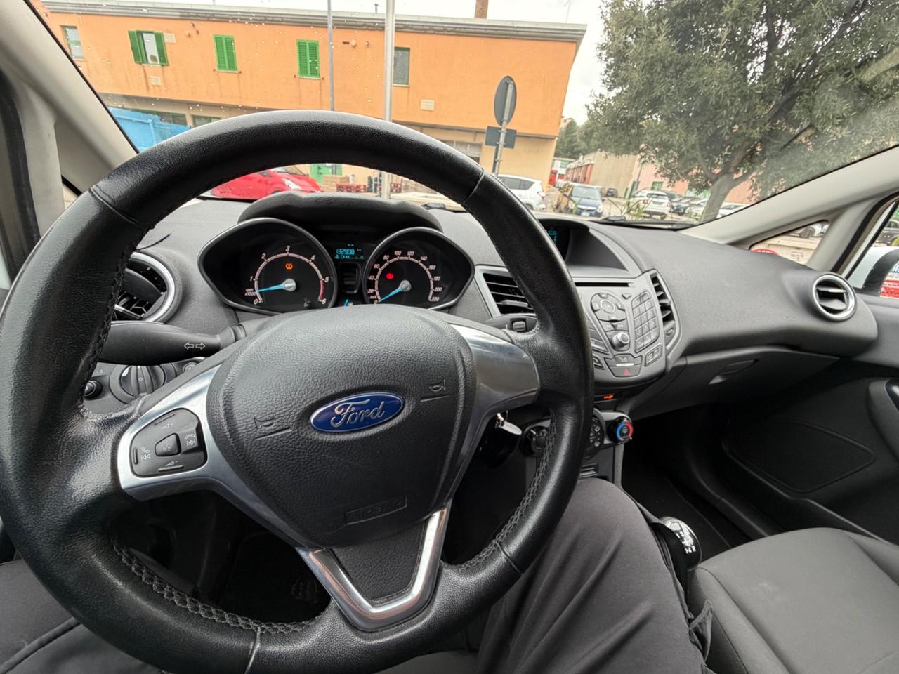 Ford Fiesta 1.5 TDCi 75CV 5 porte Black & White Edition