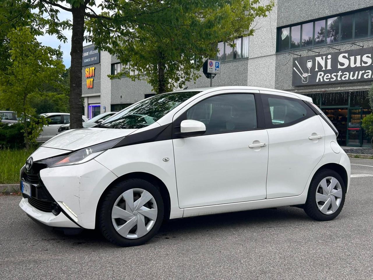 Toyota Aygo 1.0 VVT-i Automatico 5 Porte/ Bluetooth Neopatentati
