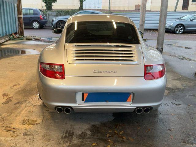 PORSCHE 911 Carrera Coupé