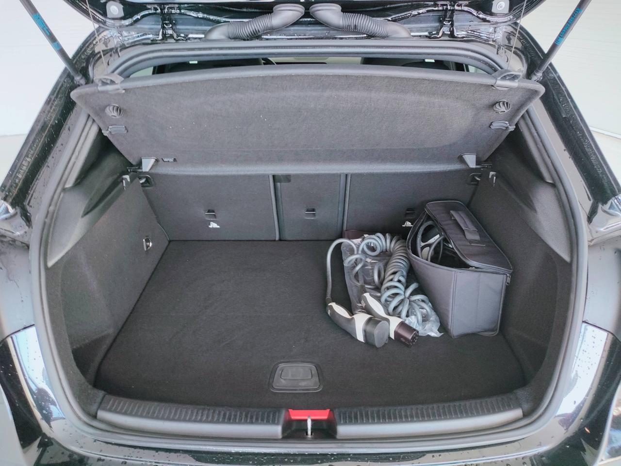 Mercedes-Benz Classe A - W177 2018 - A 250 e phev (eq-power) Premium Plus edition auto