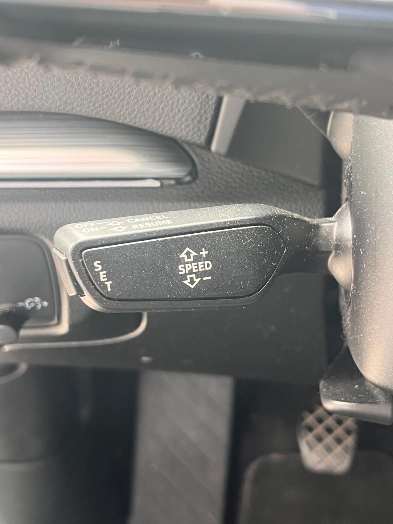 AUDI A3 CABRIO 1.6 TDI 116 CV SPORT NAVI CERCHI DA 18 CAMBIO 6 SPEED KM CERTIFICATI LUCI AMBIENTE OK NEOPATENTATI