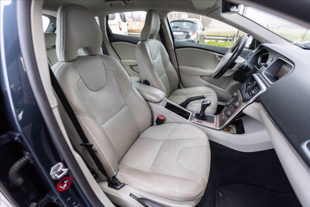 VOLVO V40 Cross Country 2.0 d2 del 2017