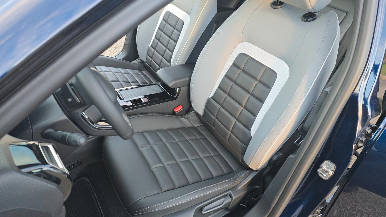 Citroen C4 Hybrid 136 e-DCS6 Max