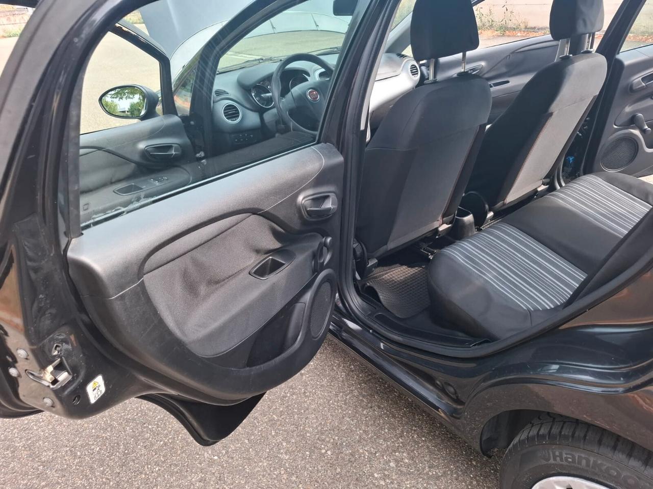 Fiat Punto Evo 1.2 5 porte SOLAMENTE 66.000 KM