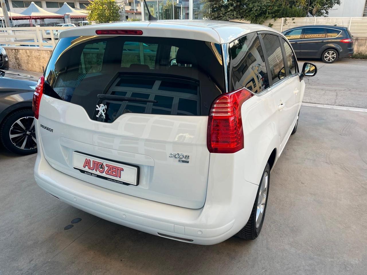 Peugeot 5008 1.6 e-HDi 115CV Stop&Start cambio robotizzato Active