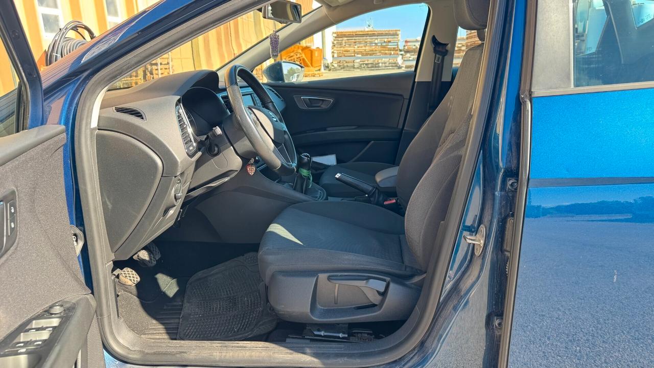 Seat Leon 1.6 TDI 105 CV DSG 5P - 2015