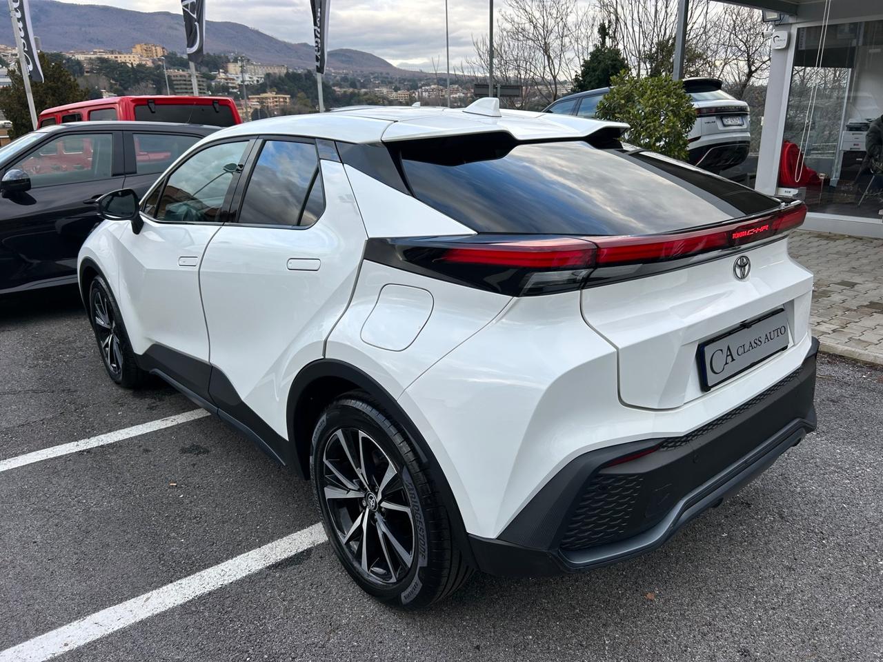 Toyota C-HR 1.8 Hybrid E-CVT Lounge