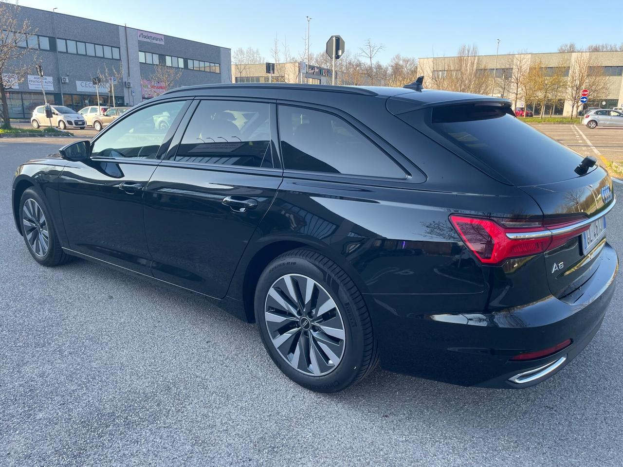 Audi A6 Avant 40 2.0 TD Business*Automatik*Navi*Cerchi*