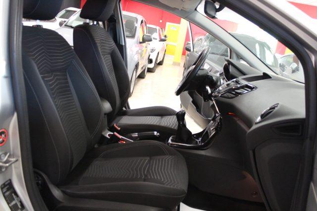 FORD Fiesta 1.2 60CV 5 porte 70000 Km !!! OK NEOPATENTATI