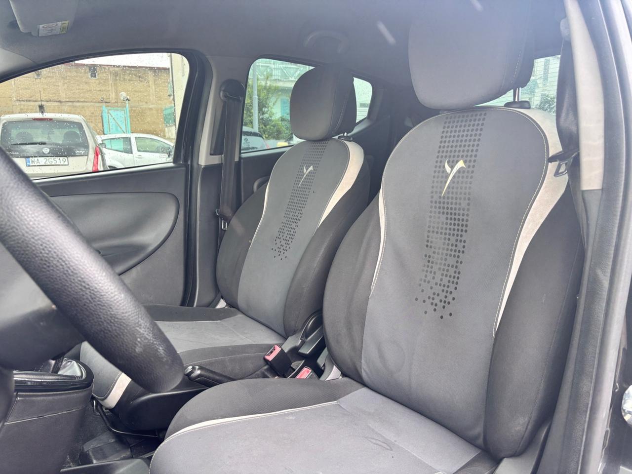 Lancia Ypsilon 1.3 MJT 16V 95 CV 5 porte S&S Elle