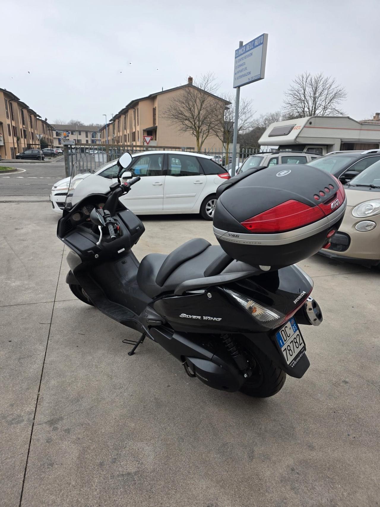 Honda Silver Wing 400cc