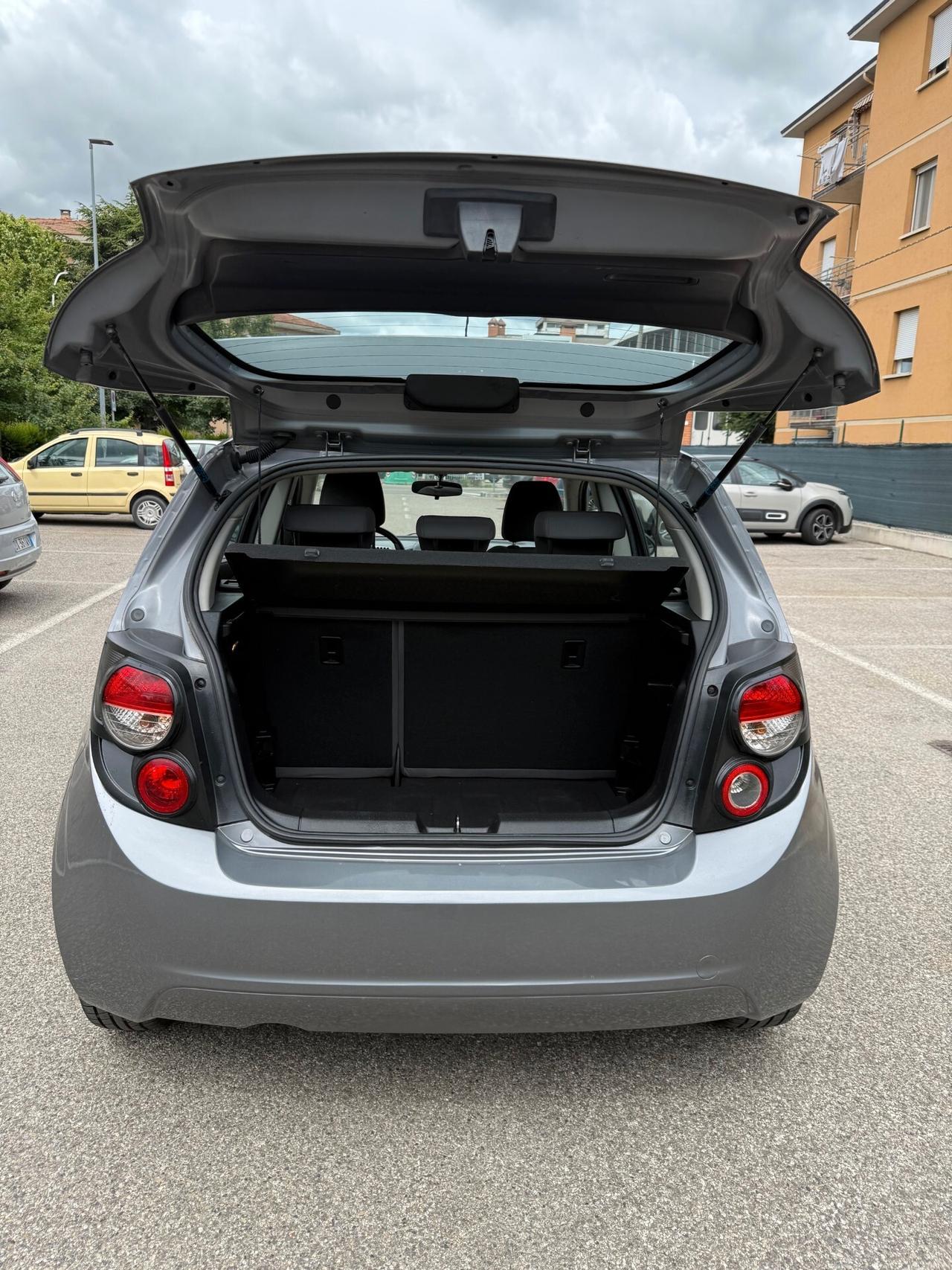 Chevrolet Aveo 1.2 - NEOPATENTATI - 12 MESI DI GARANZIA -