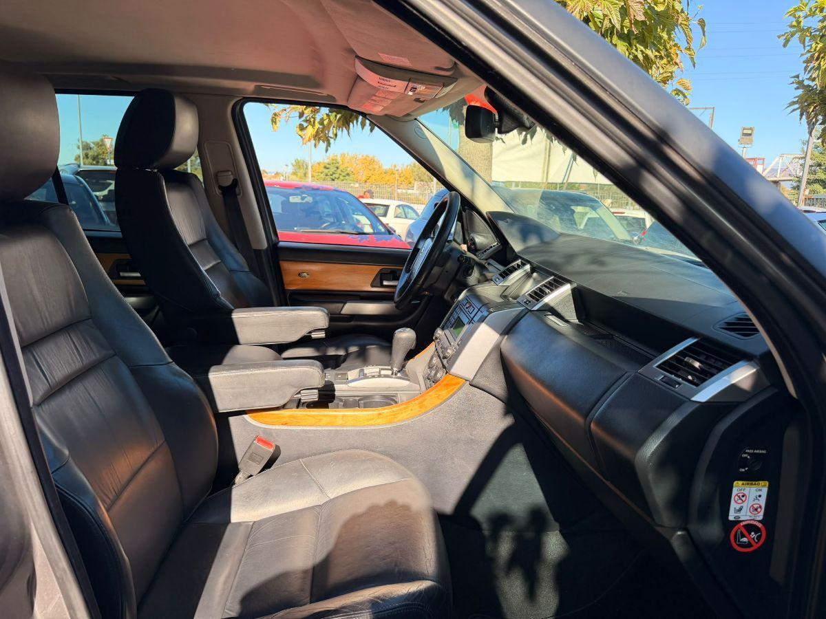 LAND ROVER - Range Rover Sport - 2.7 TDV6 HSE