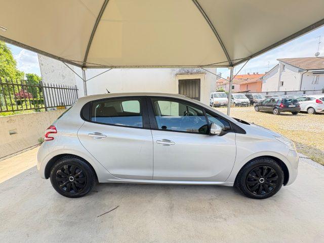 PEUGEOT 208 1.0 VTi 68 CV 5 porte OK NEOPATENTATI EURO 5B BENZ
