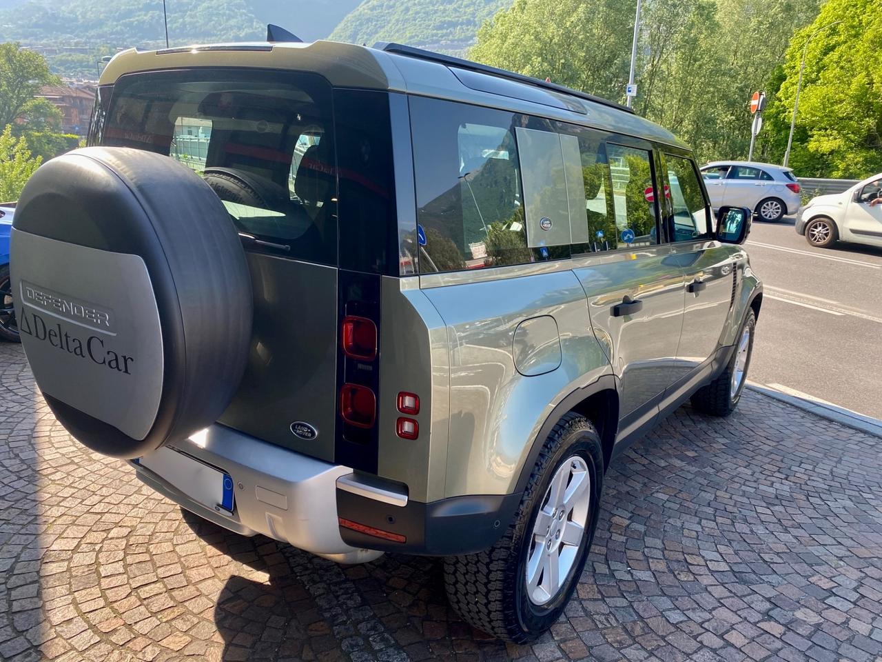 Land Rover Defender 110 2.0 SD4 AWD Auto 7 POSTI