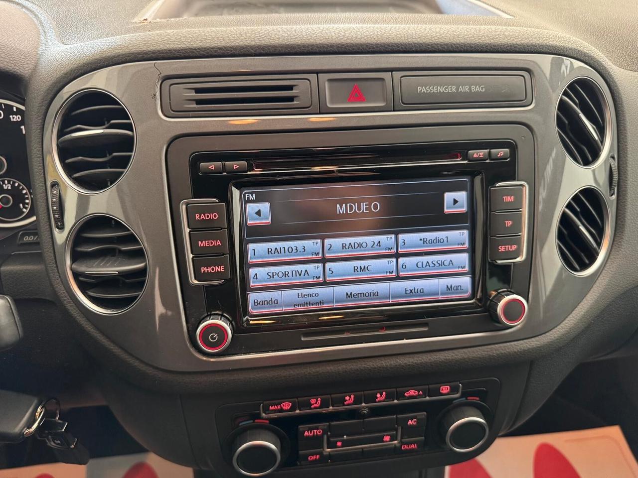 Volkswagen Tiguan / 2.0cc 140 CV / Diesel / Tetto /119000 km