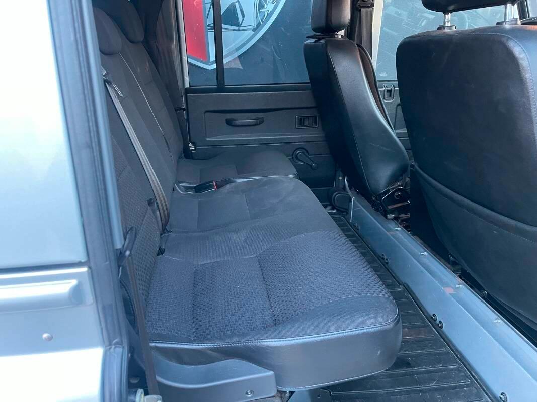 Land Rover Defender 130 110 2.2 td SW 7 POSTI N1 CON TENDA