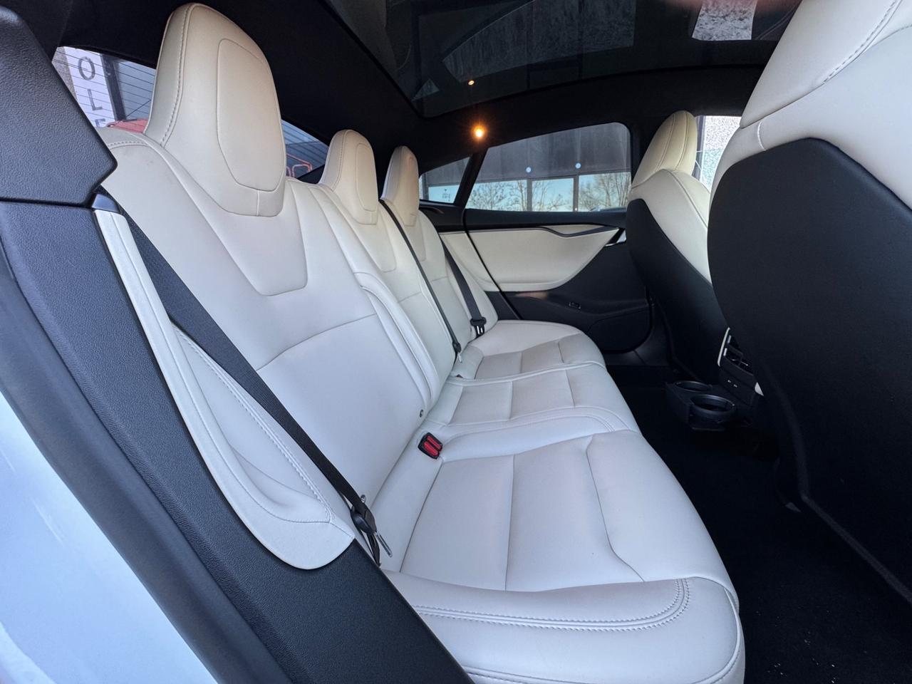 Tesla Model S 100kWh Long Range Dual Motor AWD