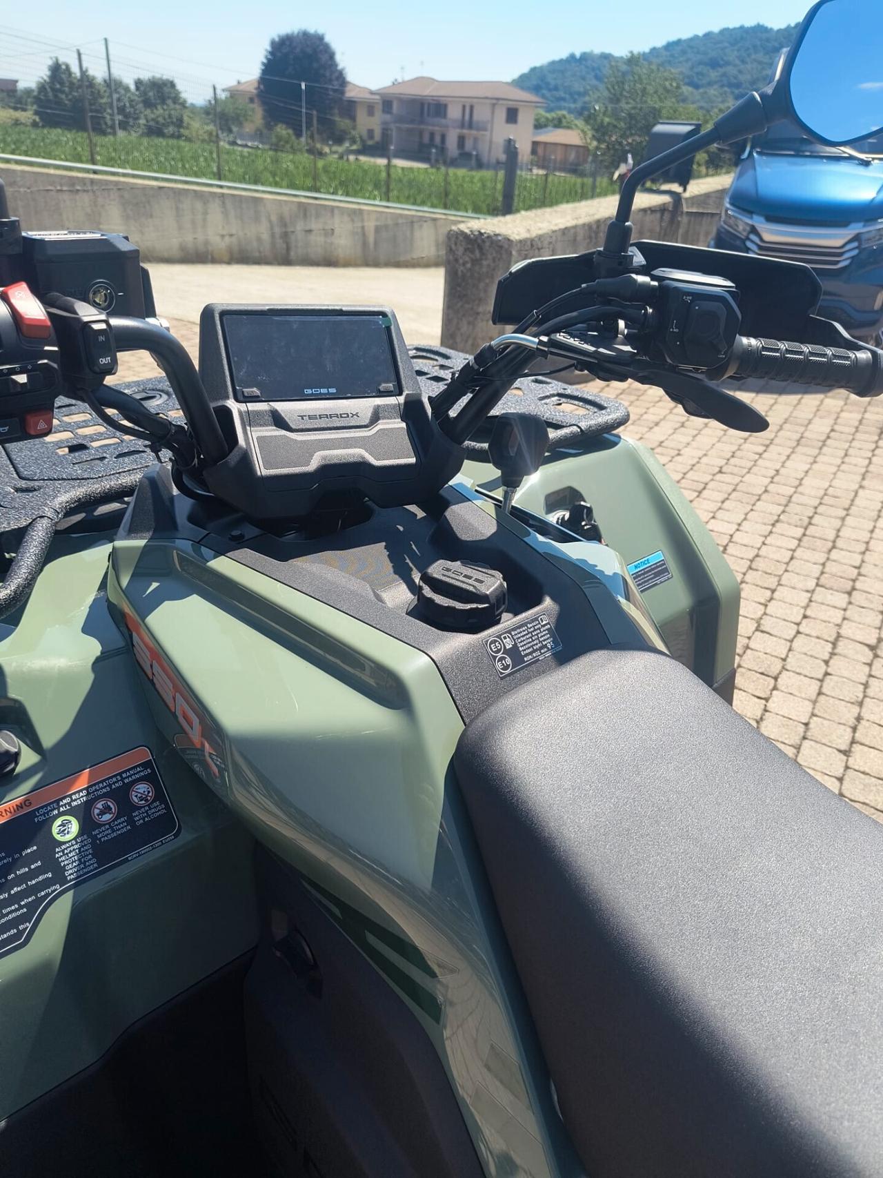 QUAD TERROX 550 L EPS targa gialla