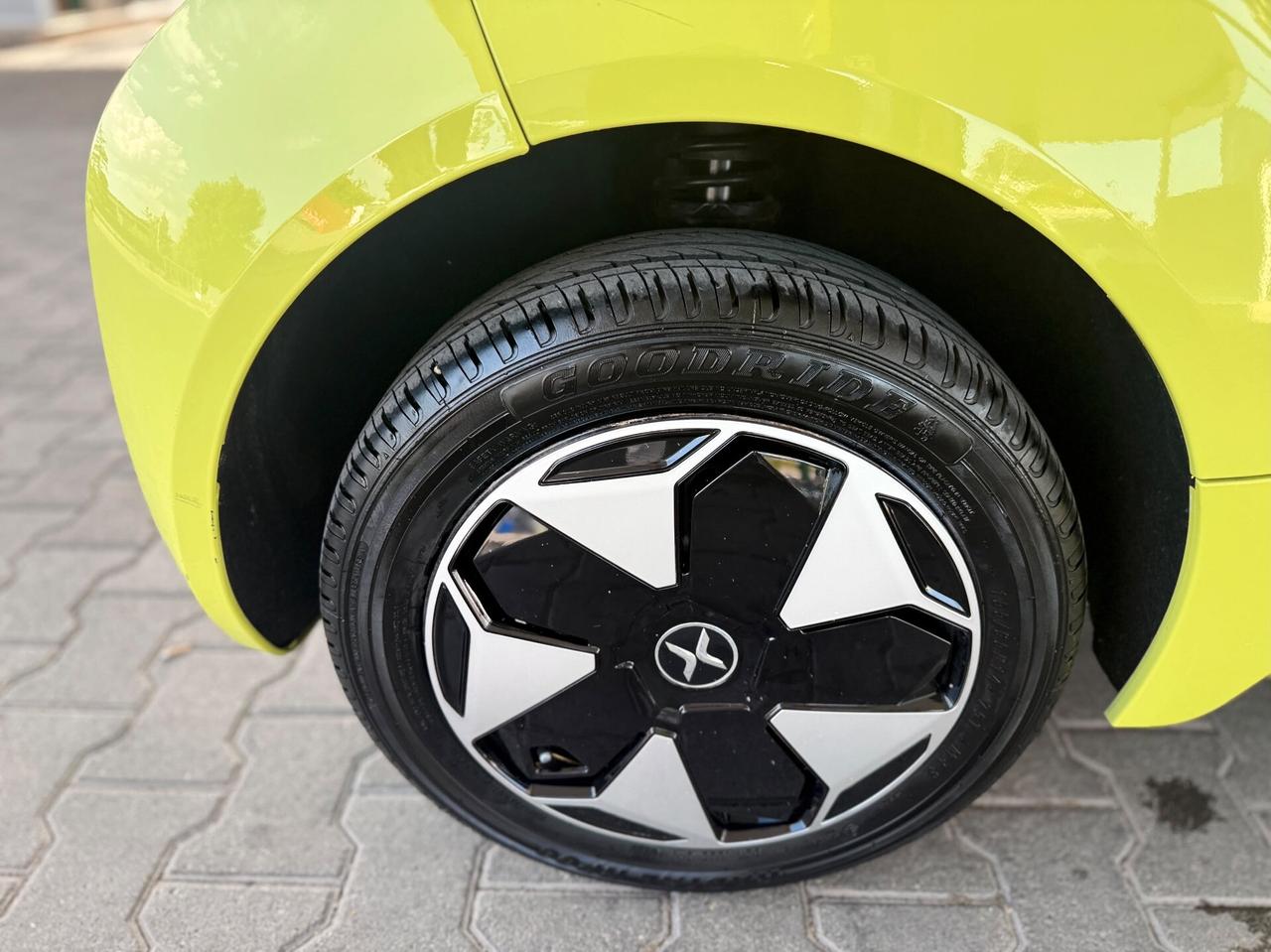 Xev Yoyo Easy PATENTE A1