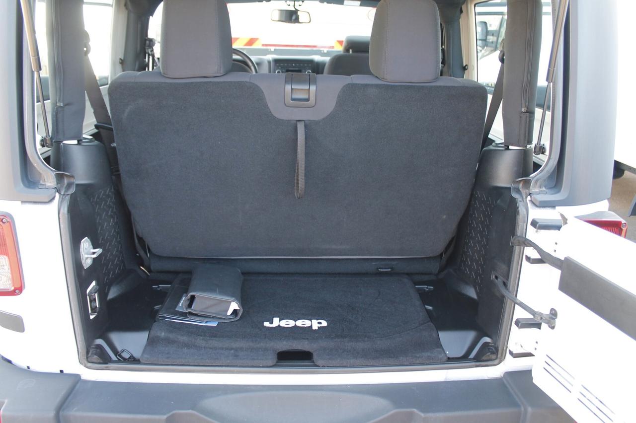 Jeep Wrangler 2.8 CRD DPF Sport Auto