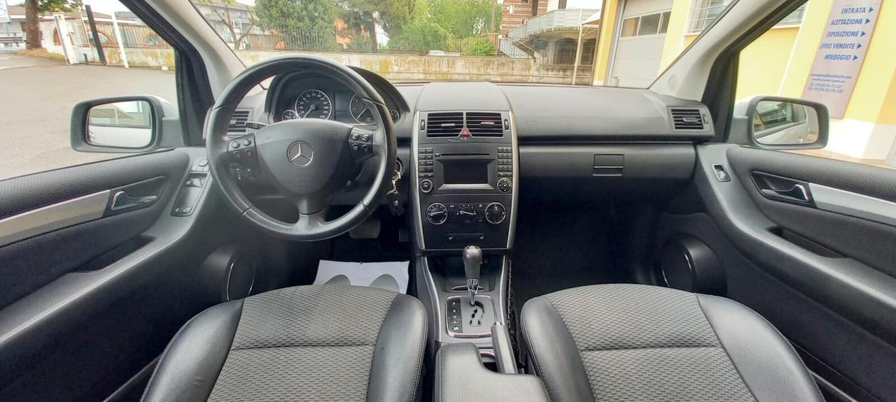Mercedes-Benz Classe A 160 All. Avantgarde Benzina cc. 1.5 CV. 95 Automatica 5 Porte 5 Posti Euro 5 Utilizzabile anche per i Neopatentati.