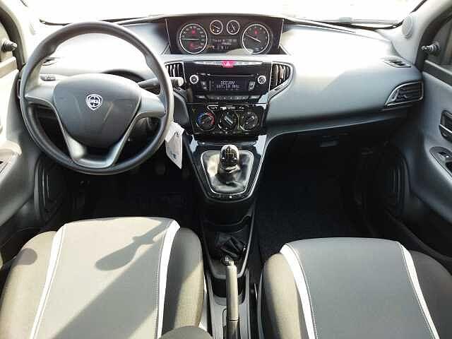 Lancia Ypsilon 1.2 69 CV 5 porte GPL Ecochic Gold