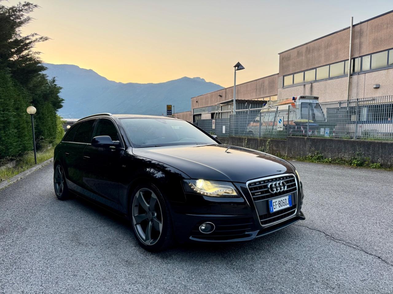 Audi A4 S-LINE QUATTRO