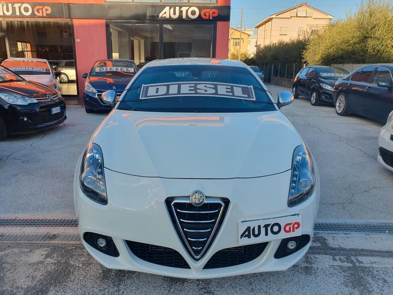 Alfa Giulietta 1.6 JTDm-2 105 CV Neopatentati 2014