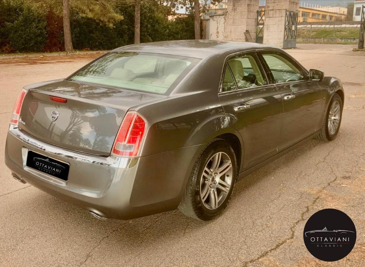 Lancia Thema Top conditions (book service)