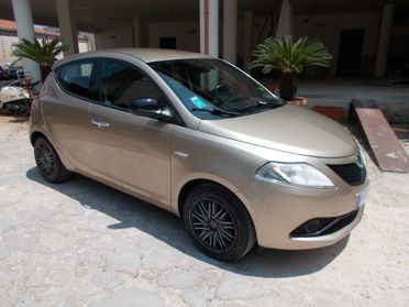 Lancia Ypsilon 1.2 69 CV 5 porte Gold