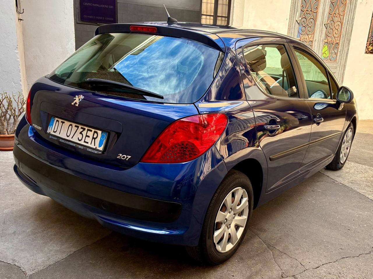 Peugeot 207 benz. NAVI 2009 - appena tagliandata !