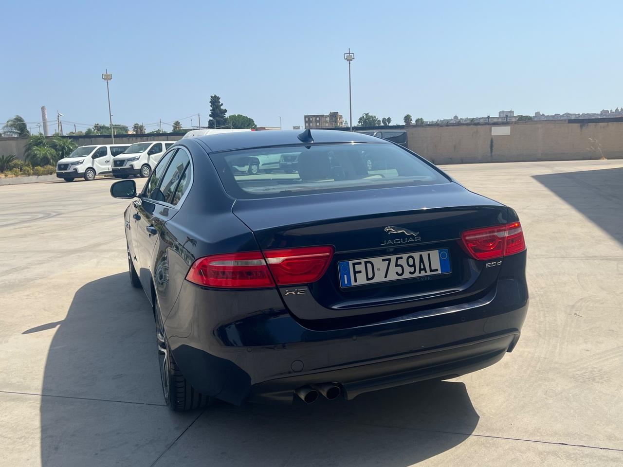 Jaguar XE 2.0d Turbo 180CV aut. Prestige Business Edition