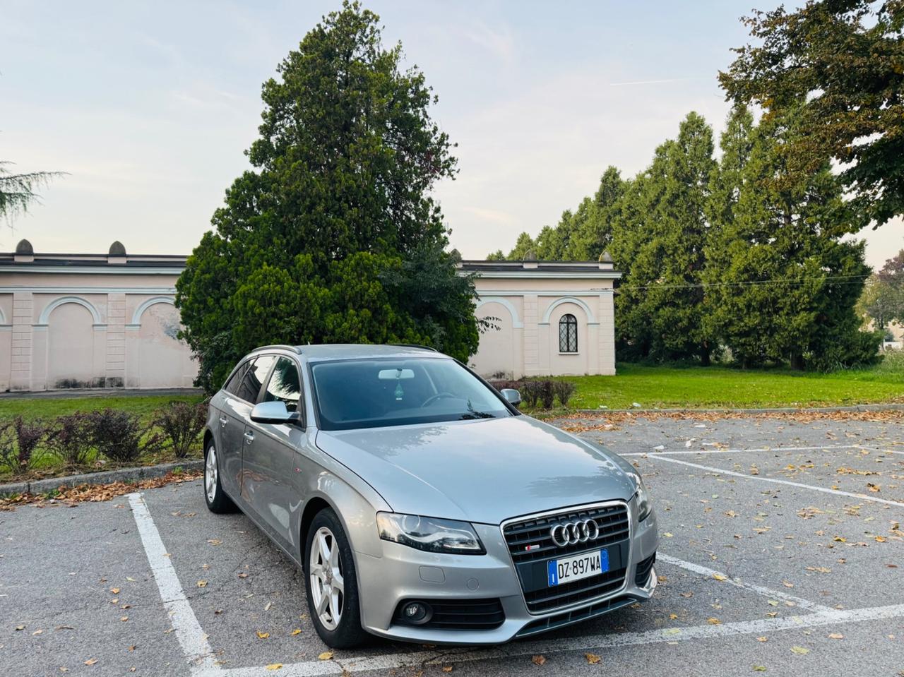 Audi A4 2.0 TDI S-Line