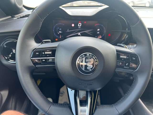 Alfa Romeo Junior JUNIOR 1.2 IBRIDA SPECIALE 136CV EDCT6 KM0