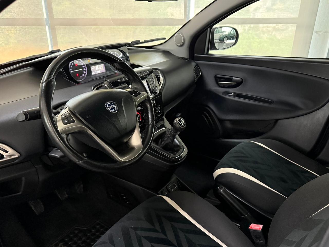 Lancia Ypsilon Platinum 1.2 LPG #7781