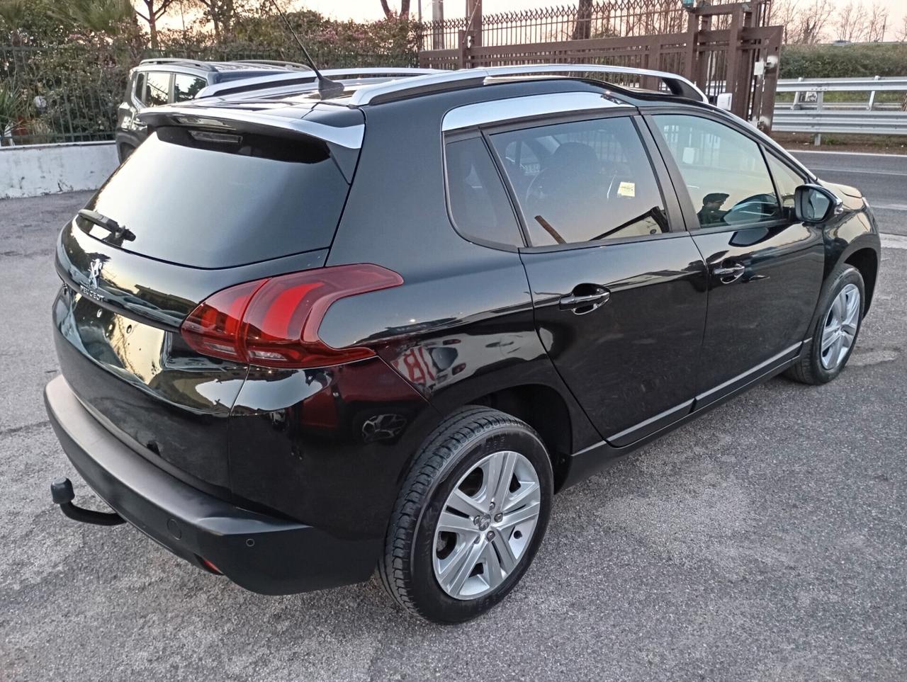 Peugeot 2008 1.6 BlueHDi 100CV Style