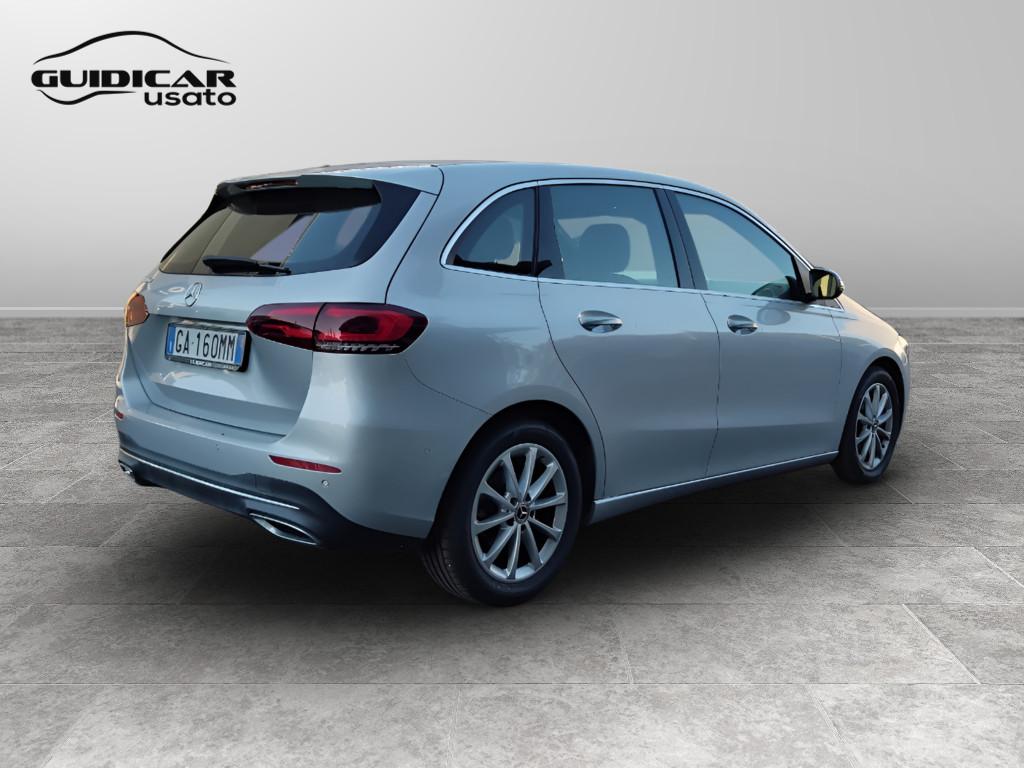 Mercedes-Benz Classe B - W247 2018 - B 180 d Sport Plus auto