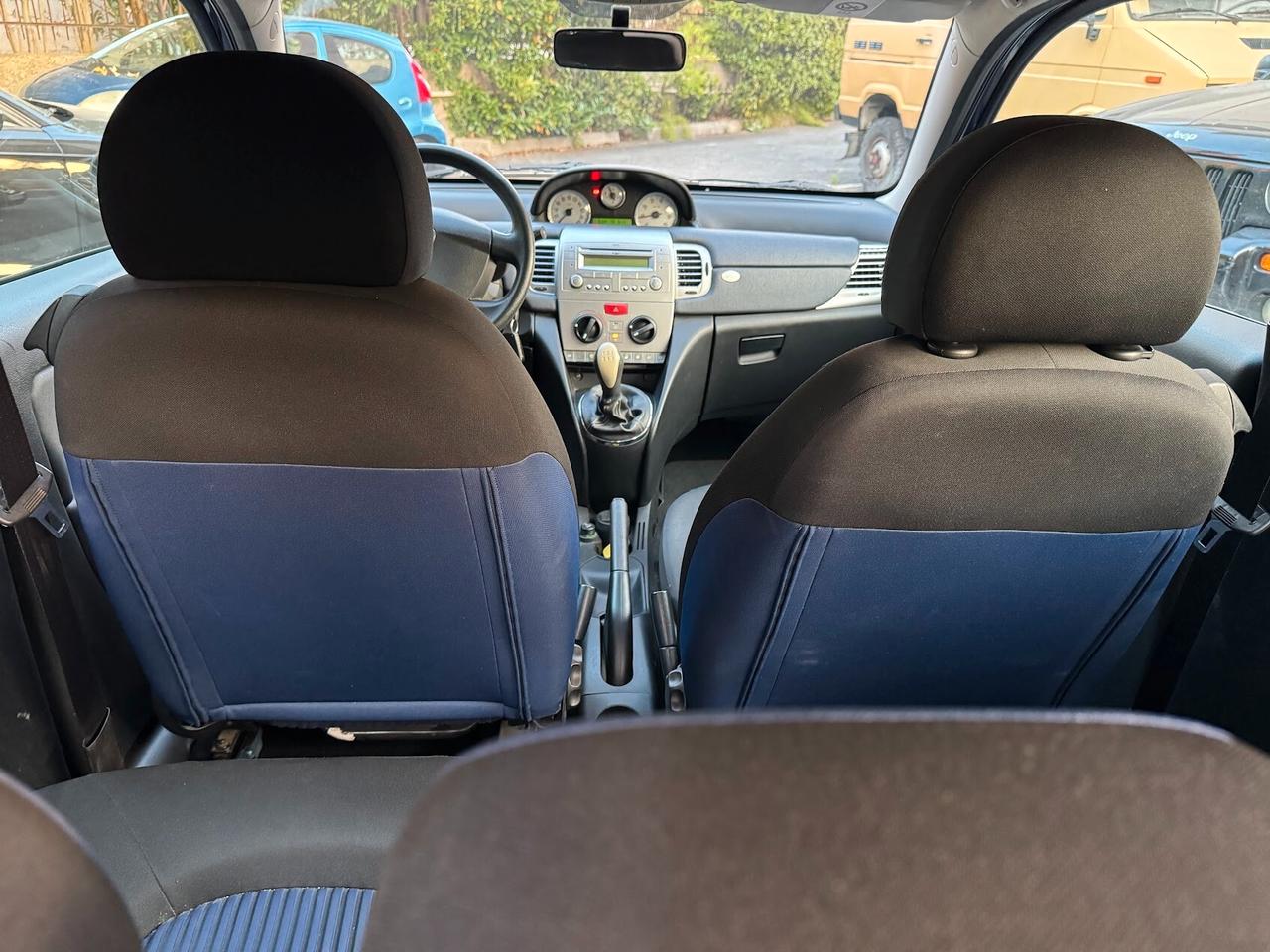 Lancia Ypsilon 1.3 MJT 90 CV Platino