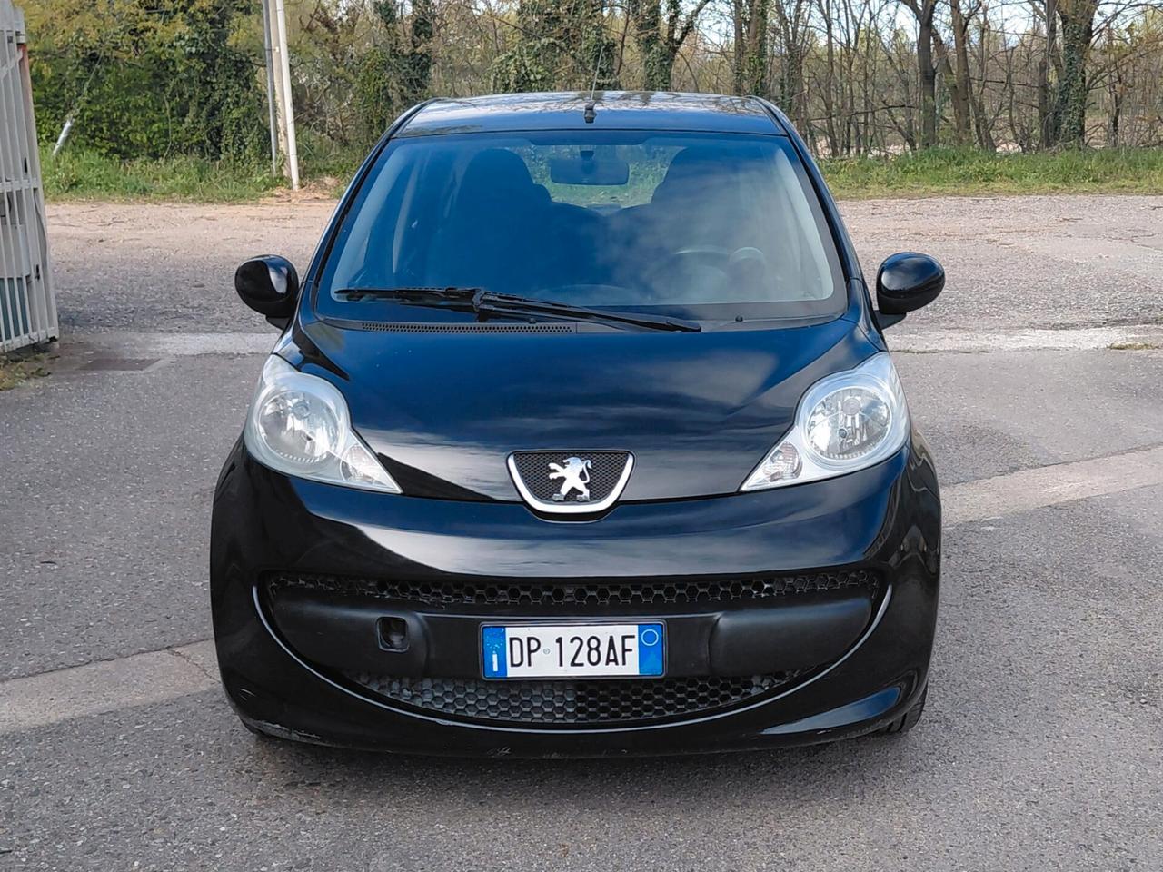 Peugeot 107 1.0 5 Porte (Neopatentati)
