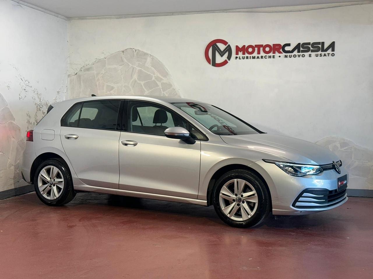 Volkswagen Golf 1.0 eTSI EVO DSG Life AUTOMATICA