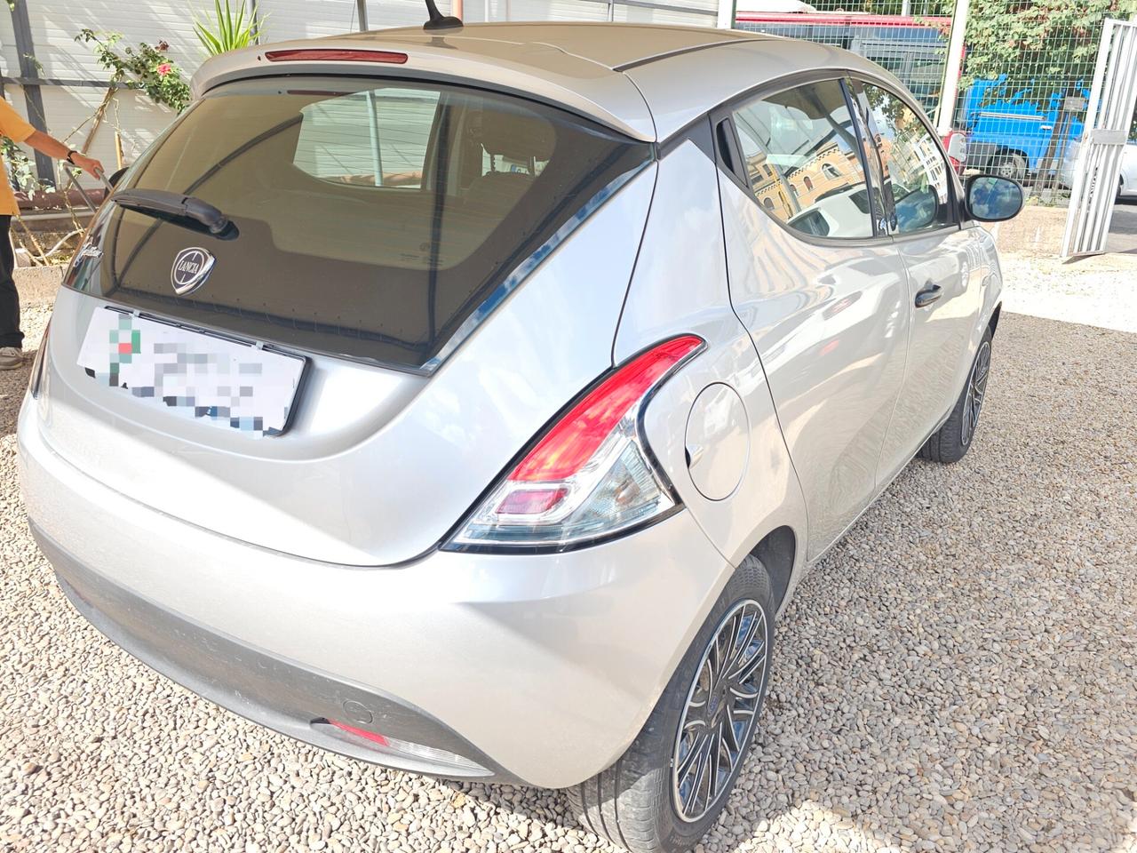 Lancia Ypsilon 1.2 69 CV 5 porte S&S Elefantino Blu