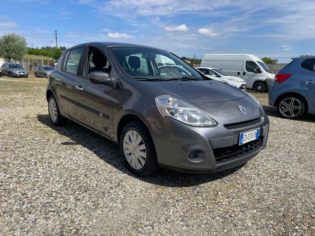Renault Clio 1.2 16V 5 porte Confort